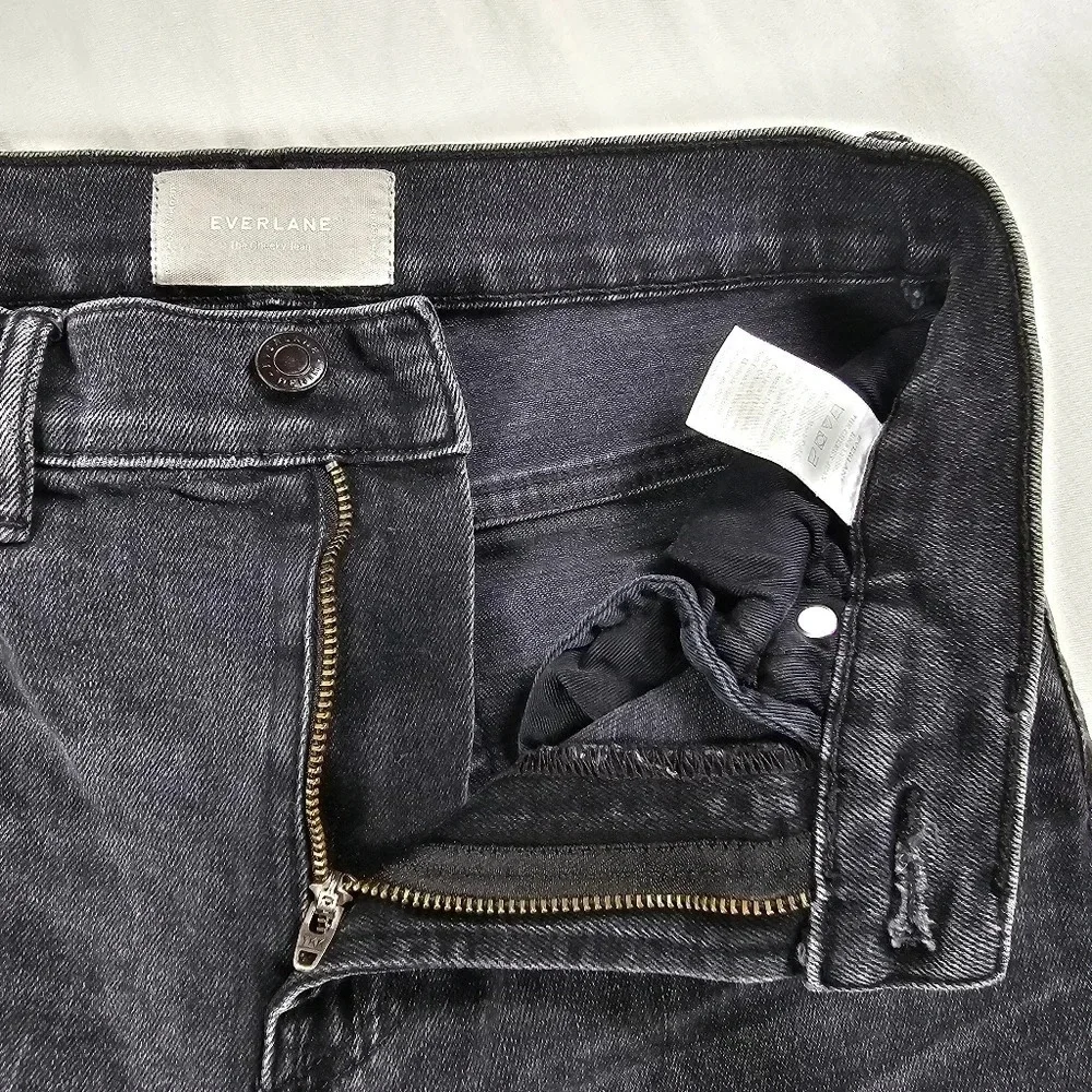 Everlane The Cheeky Jean Size 26R Washed Black Denim Straight Leg‎ High Rise